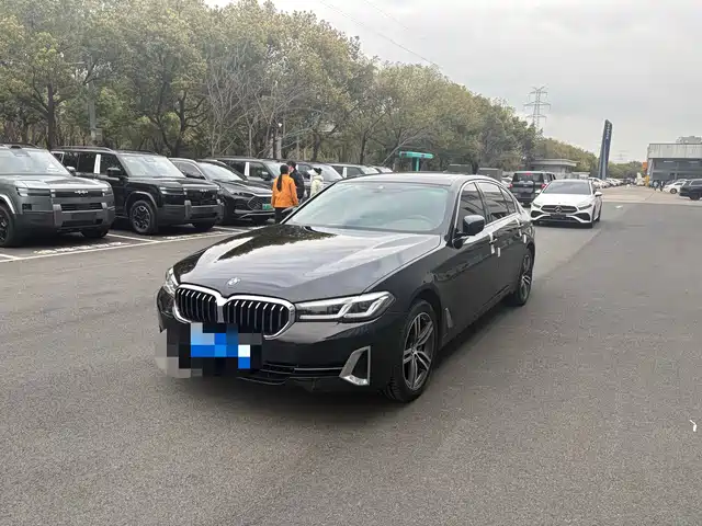 Bmw Bmw 5 Series Bmw 5 Series 2023 530li Leading M Sports Package — фото