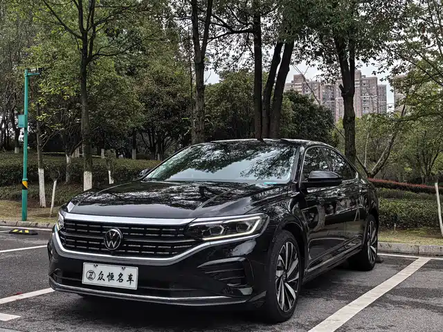 Volkswagen Passat Passat 2023 330tsi Deluxe Edition — фото