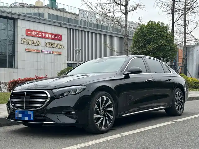 Mercedes-Benz Mercedes-Benz E-Class Mercedes-Benz E-Class 2024 E 300 L Luxury Model