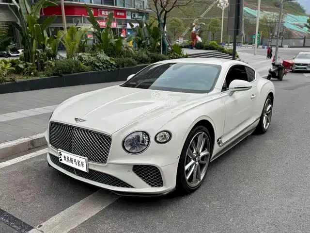 Bentley Continental Continental 2020 4.0t Gt V8