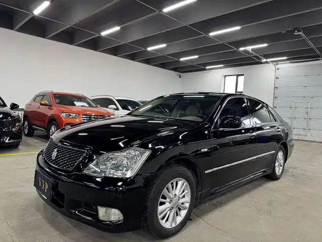 Toyota Crown Crown 2007 2.5l Royal Navigation Edition — фото