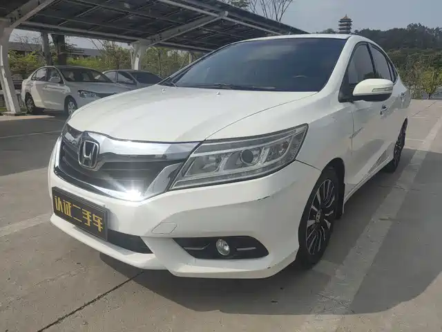 Honda Lingpai Lingpai 2015 1.8l Automatic Super Equipped Limited Edition — фото