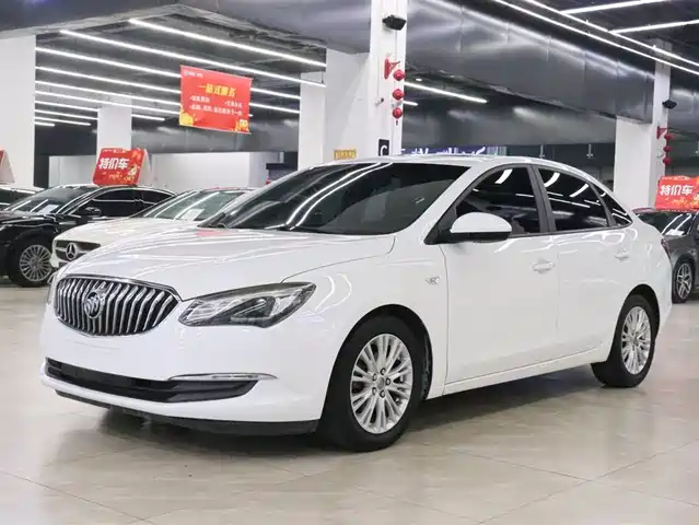 Buick Yinglang Yinglang 2015 18t Dual-Clutch Luxury Model