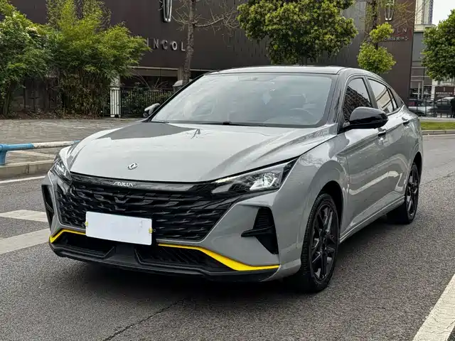 Dongfeng Fengshen Yixuan Yixuan 2023 Mach Edition 1.5t Automatic Hunting Knight Edition