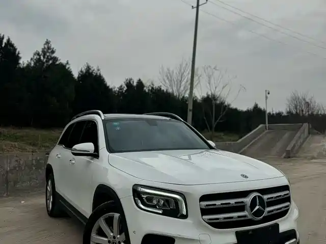 Mercedes-Benz Mercedes-Benz Glb Mercedes-Benz Glb 2020 Glb 200 Fashion Model — фото