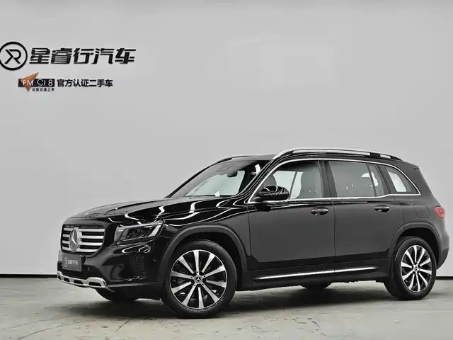 Mercedes-Benz Mercedes-Benz Glb Mercedes-Benz Glb 2025 Glb 220 Fashion Model