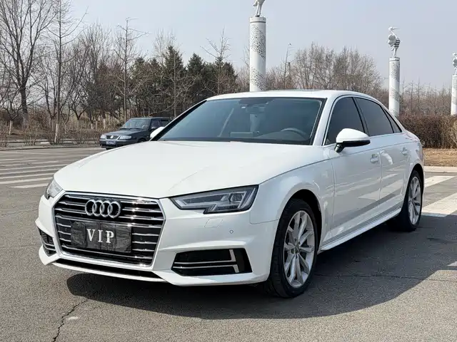 Audi Audi A4l Audi A4l 2018 30th Anniversary Model 40 Tfsi Fashion Model