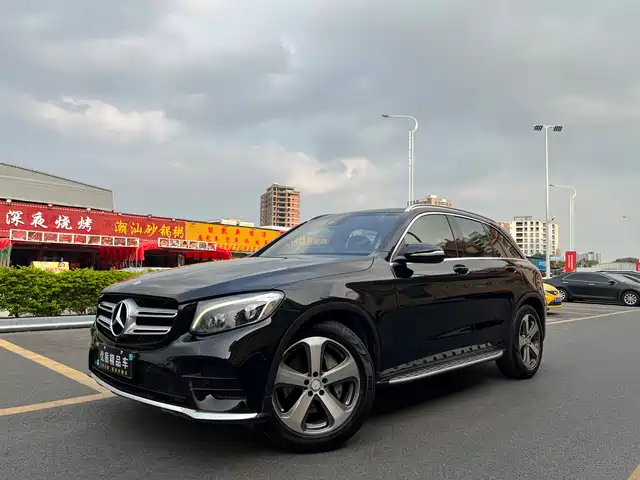 Mercedes-Benz Mercedes-Benz Glc Mercedes-Benz Glc 2017 Glc 300 4matic Dynamic — фото