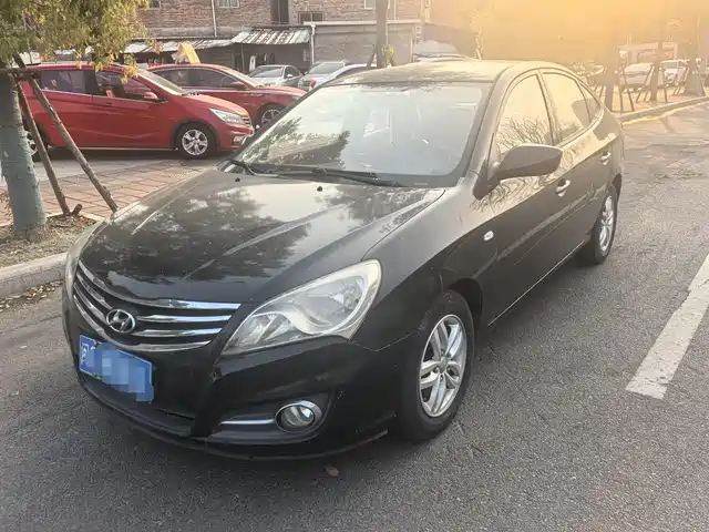 Hyundai Joyful Yuedong 2011 1.6l Automatic Comfort Model — фото