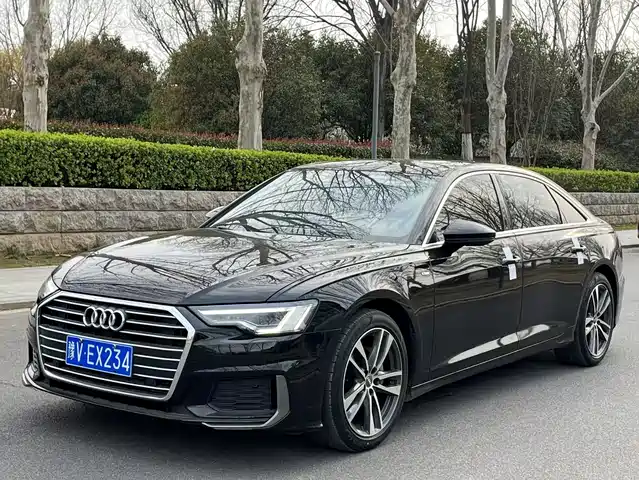Audi Audi A6l Audi A6l 2019 40 Tfsi Luxury And Dynamic Model — фото