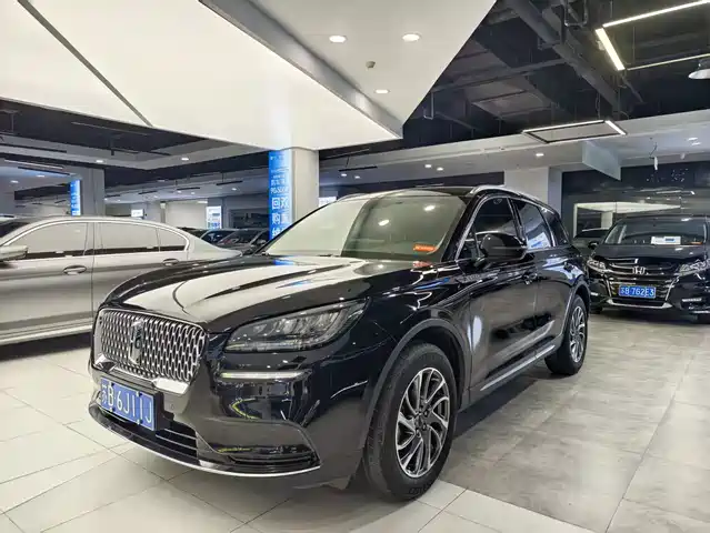 Lincoln Adventurer Adventurer 2022 2.0t Two-Wheel Drive Exclusive Edition — фото