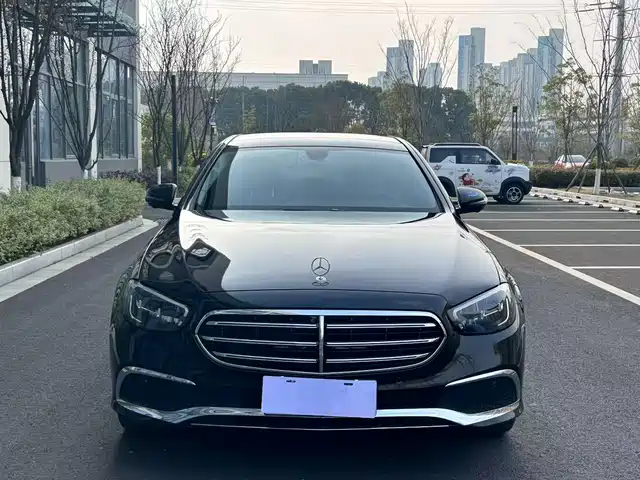 Mercedes-Benz Mercedes-Benz E-Class Mercedes-Benz E-Class 2021 E 300 L Luxury Model — фото