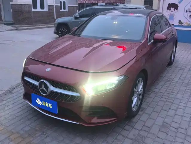 Mercedes-Benz Mercedes Benz A Class Mercedes-Benz A-Class 2019 Facelift A 200 L Sports Sedan