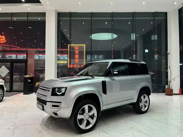 Land Rover Land Rover Defender Defender/3.0t/22 Models/90 P400 Xs — фото