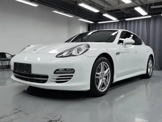 Porsche Panamera Panamera 2013 Panamera 4 Platinum Edition 3.6l — фото