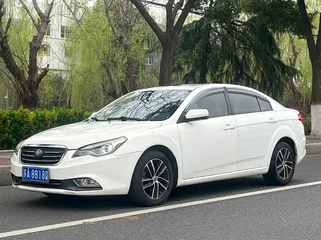 Galloping Pentium B50 Pentium B50 2013 1.6l Automatic Luxury Model