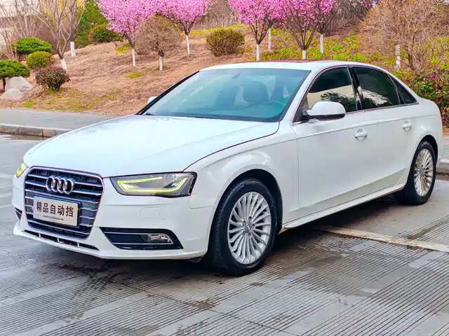 Audi Audi A4l Audi A4l 2015 35 Tfsi Automatic Comfort Type — фото