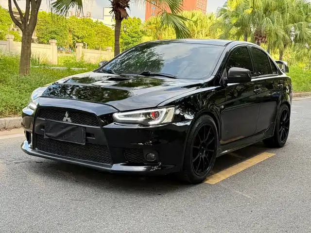 Mitsubishi Winged God Yishen 2014 Racing Edition 1.8l Manual Comfort Type — фото