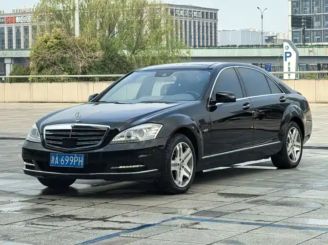 Mercedes-Benz Mercedes Benz S Class Mercedes-Benz S-Class 2012 S 300 L Premium Grand Edition — фото