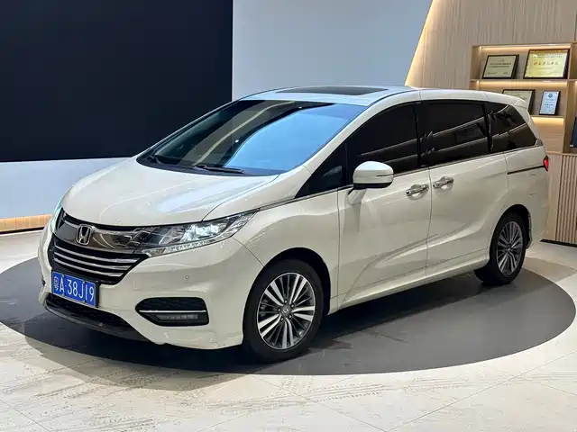 Honda Odyssey Odyssey 2018 2.4l Smart Edition — фото