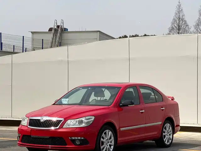 Skoda Octavia Octavia 2010 2.0tsi Rs — фото