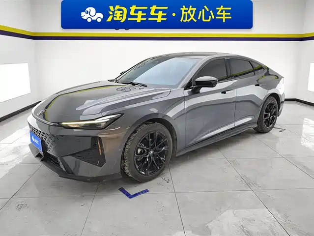 Chang'An Changan Uni-V Changan Uni-V 2024 1.5t Premium Model — фото