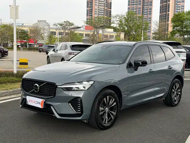Volvo Volvo Xc60 Volvo Xc60 2022 B5 Four-Wheel Drive Zhiyi Sports Edition — фото