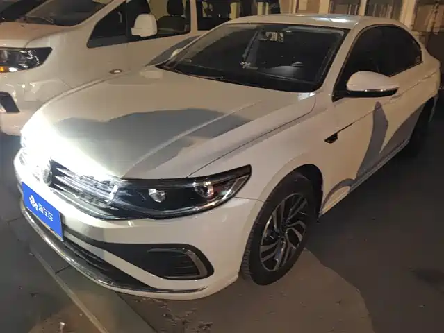 Volkswagen Bora Bora 2025 Facelift 200tsi Dsg Yuexing Navigation Edition — фото