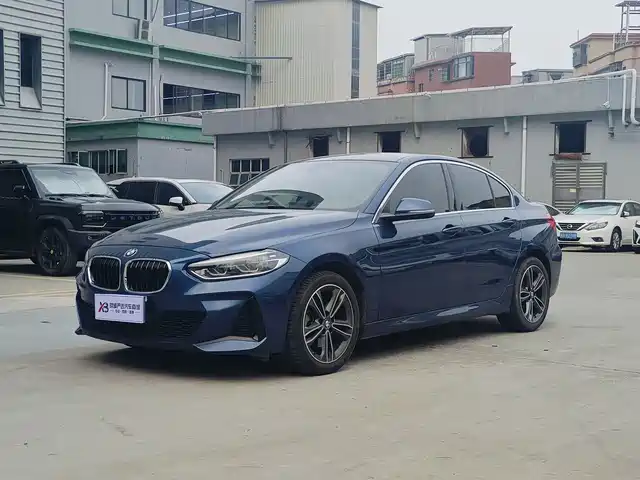 Bmw Bmw 1 Series Bmw 1 Series 2021 Facelift 120i M Sports Version — фото
