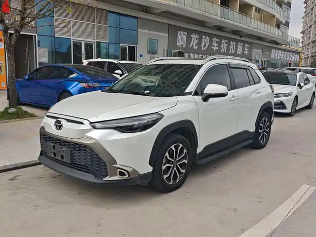 Toyota Fenglanda Fenglanda 2023 2.0l Cvt Deluxe Edition — фото