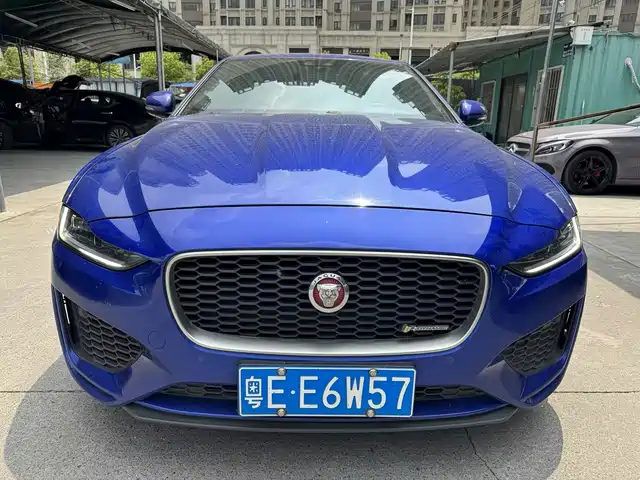 Jaguar Jaguar Xel Jaguar Xel 2020 2.0t 200ps R-Dynamic S Advanced Sports Edition — фото