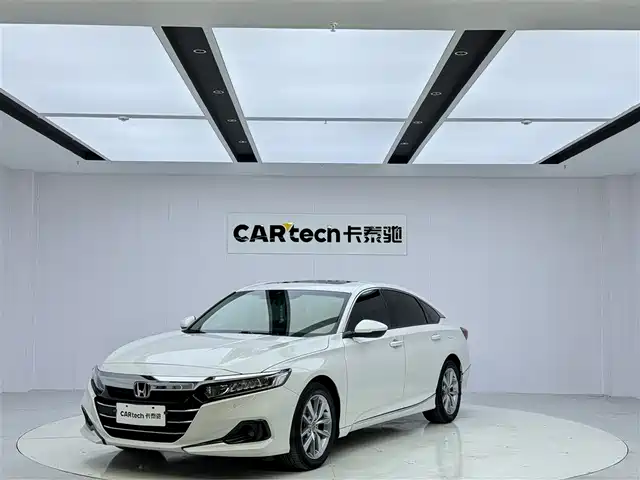 Honda Accord Accord 2022 260turbo Deluxe Edition — фото