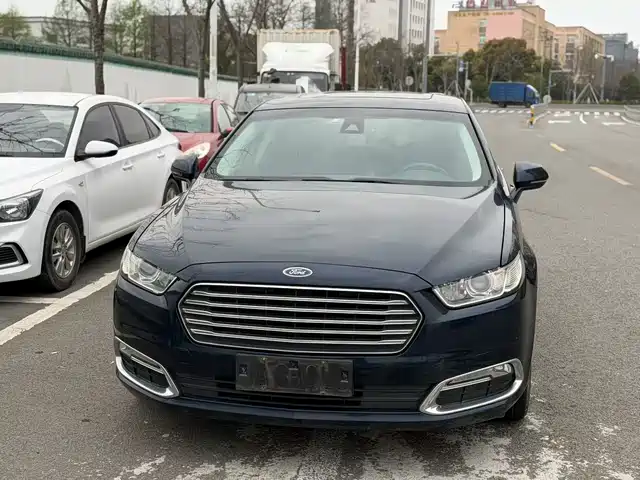 Ford Taurus Taurus 2015 Ecoboost 245 Fashion Model — фото
