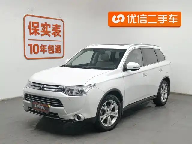 Mitsubishi Outlander (Imported) Outlander Imported 2014 2.4l Four-Wheel Drive Luxury Value Version, 5 Seats