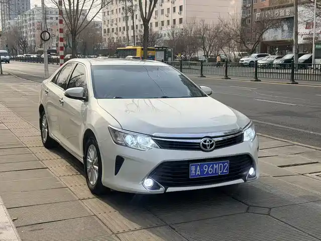 Toyota Camry Camry 2016 2.0g 10th Anniversary Deluxe Edition — фото