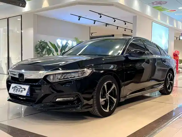 Honda Accord Accord 2018 260turbo Elite Edition National V — фото
