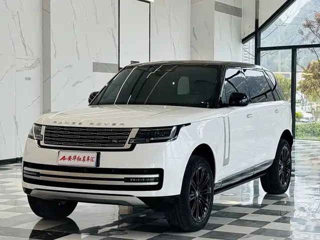 Land Rover Range Rover Range Rover 2023 3.0 L6 400ps Genesis Extended Edition — фото
