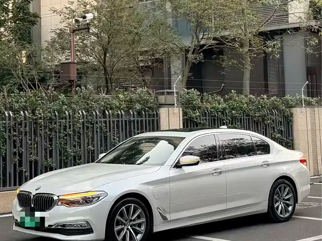Bmw Bmw 5 Series New Energy Bmw 5 Series New Energy 2019 530le Pioneer Edition — фото
