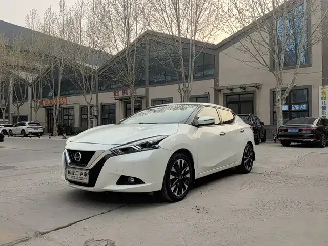 Nissan Bluebird Blue Bird 2019 1.6l Cvt Smart Connected Smart Cool Edition National Vi