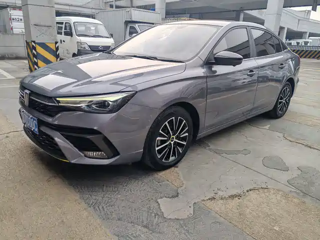 Roewe Roewe I5 Roewe I5 2021 1.5l Cvt Diamond Edition — фото