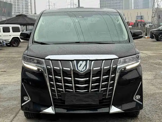 Toyota Elfa Alfa 2023 Dual Engine 2.5l Premium Gold Edition