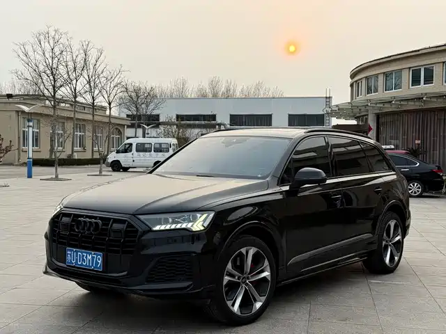 Audi Audi Q7 Audi Q7 2021 55 Tfsi Quattro S Line Premium Model