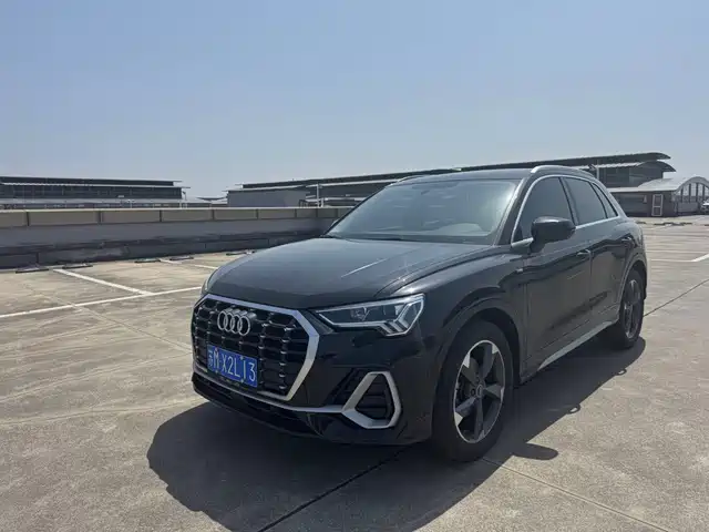 Audi Audi Q3 Audi Q3 2021 35 Tfsi Fashionable And Dynamic