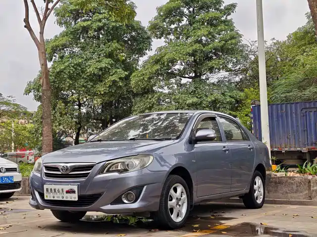 Toyota Corolla Corolla 2013 1.6l Automatic Luxury Version — фото