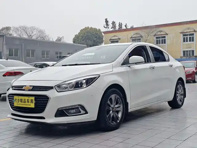 Chevrolet Cruze Cruze 2015 1.4t Dcg Flagship Version — фото