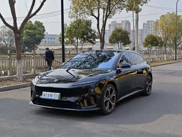 Nio Nio Et5t Nio Et5t 2024 Model 75kwh Touring — фото