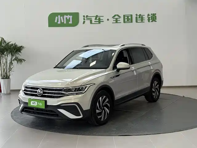 Volkswagen Tiguan L Tiguan L 2023 280tsi Automatic Two-Wheel Drive Chaochuang Limited Edition — фото