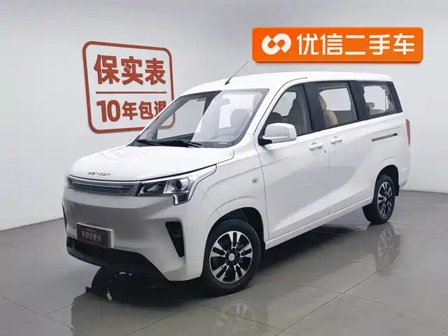 Dongfeng Scenery Fengguang E380 Fengguang E380 2023 Standard Edition-Comfortable 7-Seater — фото