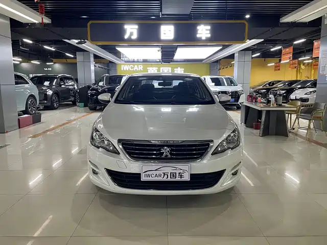 Peugeot Peugeot 408 Peugeot 408 2015 1.2t Automatic Luxury Version — фото