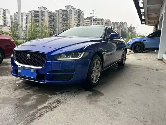 Jaguar Jaguar Xel Jaguar Xel 2018 2.0t 200ps Luxury Edition — фото